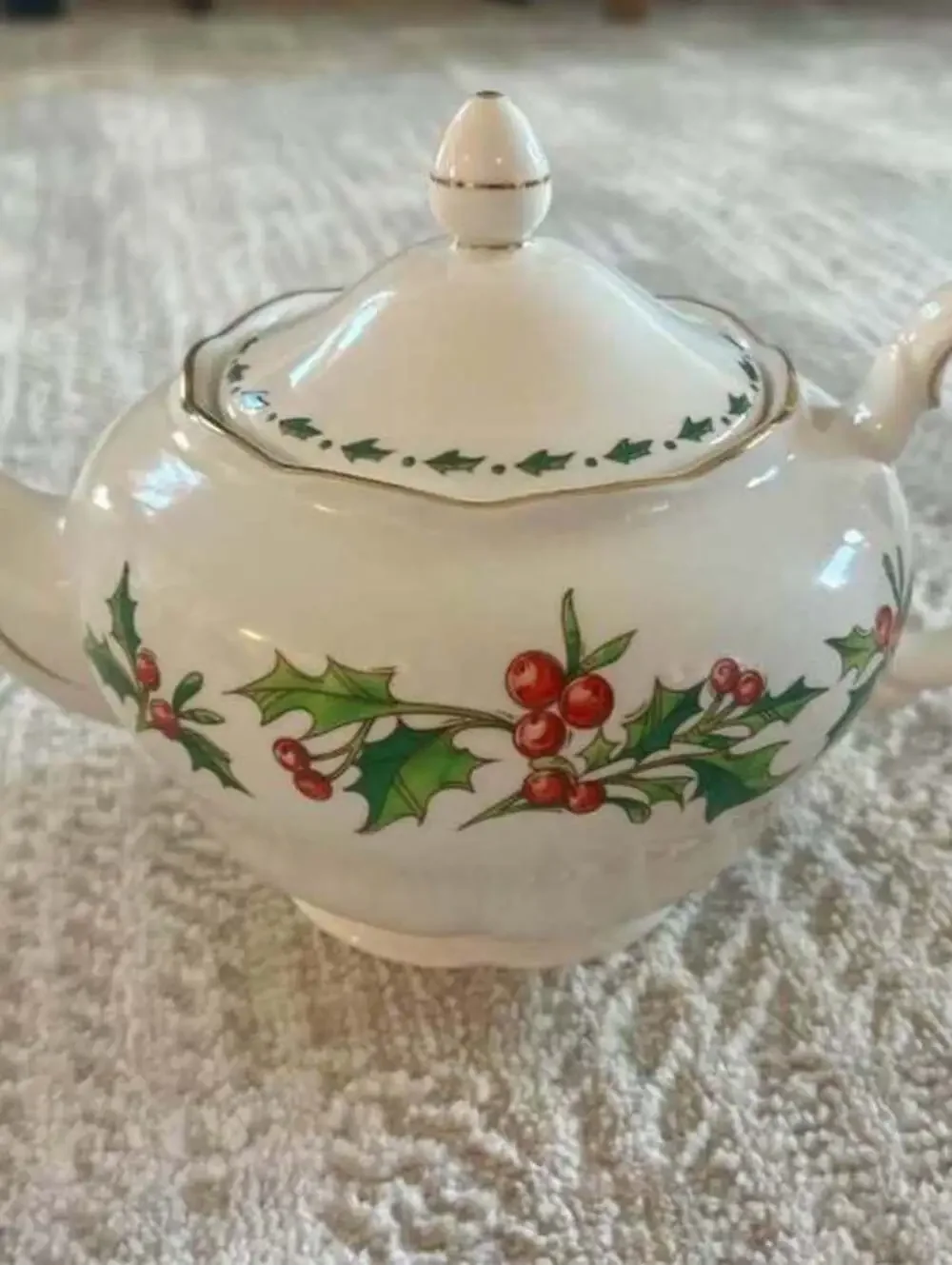 1992 “A Cup of Christmas Tea” Waldman House Press Winter Holly Porcelain Teapot
